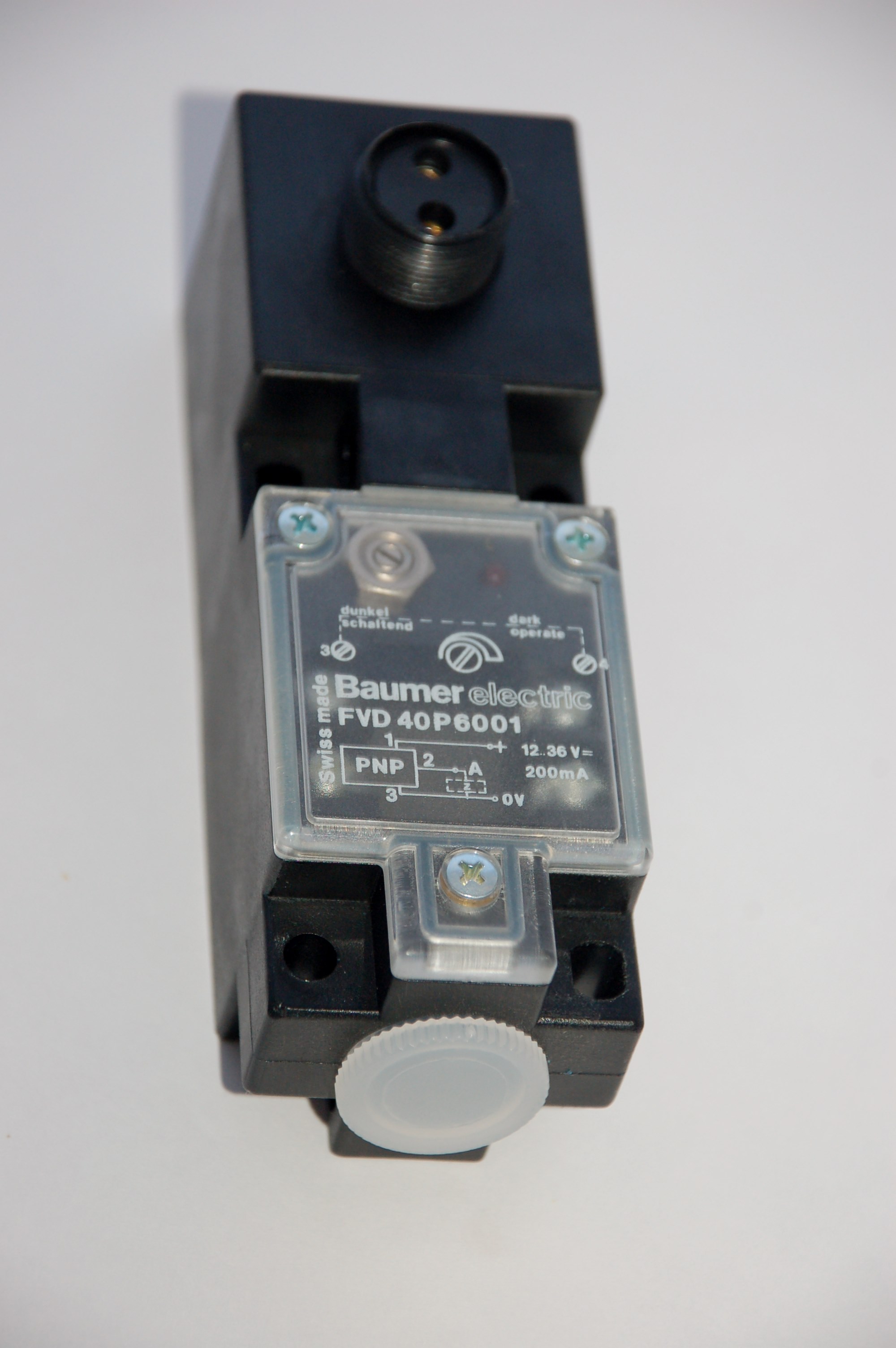 Baumer fibre-optic sensor        