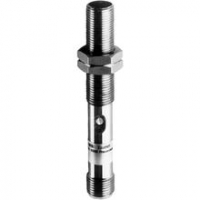 Baumer S12 dark operated PNP Diffuse Sensor